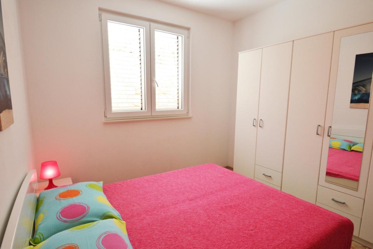 Apartments Barbati Kustici Exterior photo