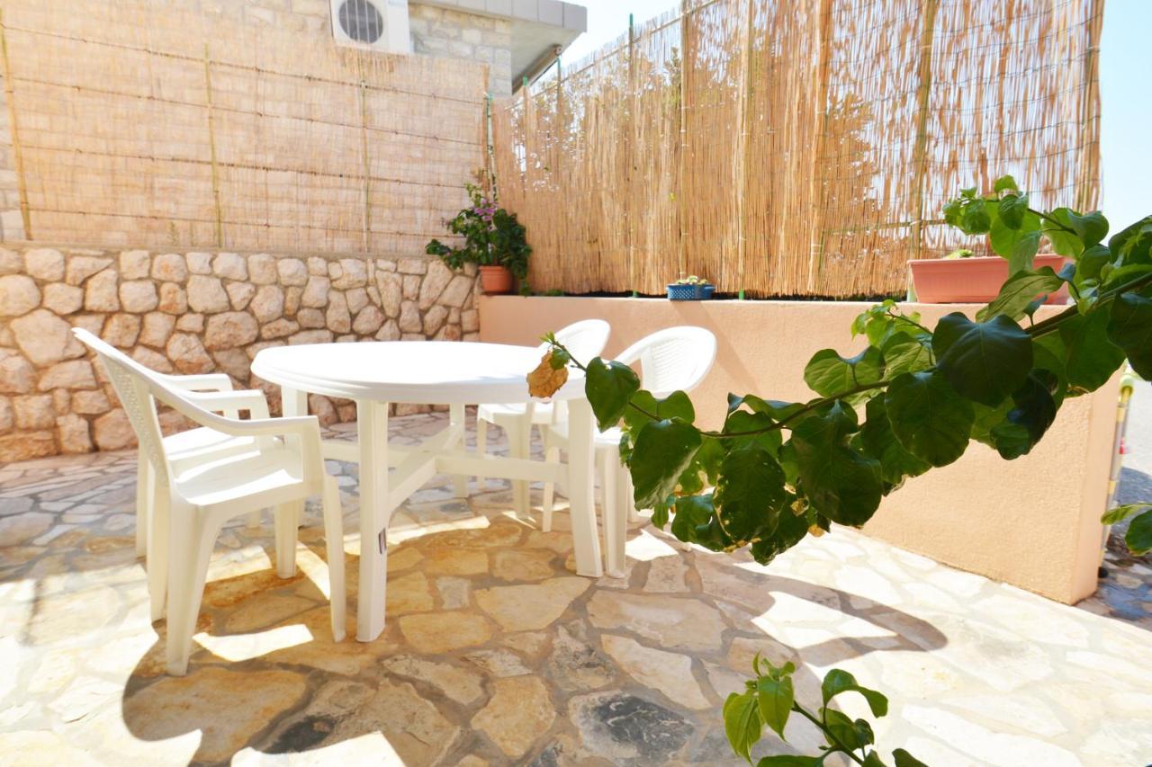 Apartments Barbati Kustici Exterior photo
