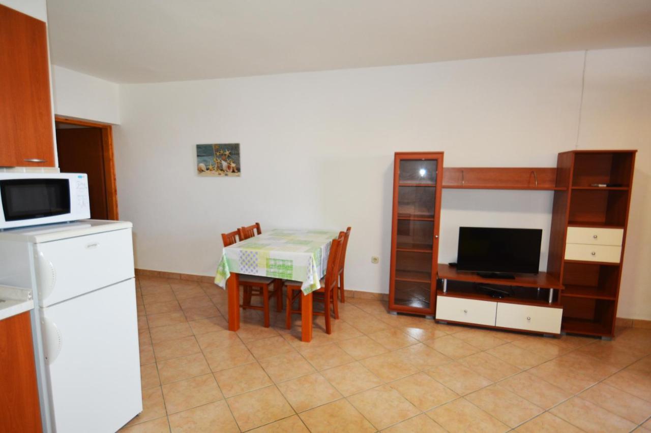 Apartments Barbati Kustici Exterior photo