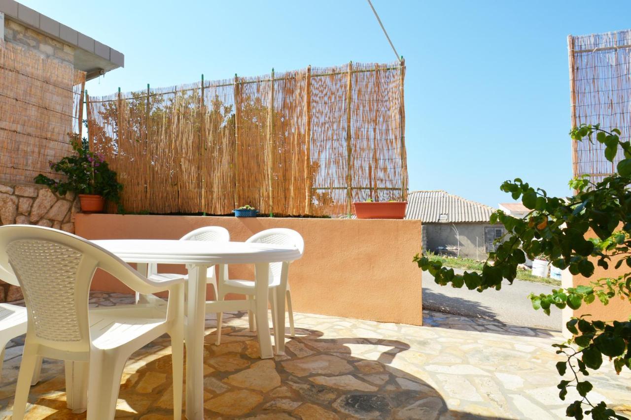 Apartments Barbati Kustici Exterior photo