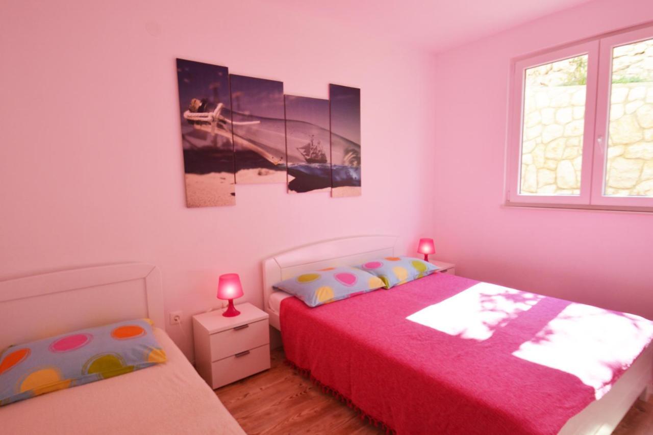 Apartments Barbati Kustici Exterior photo