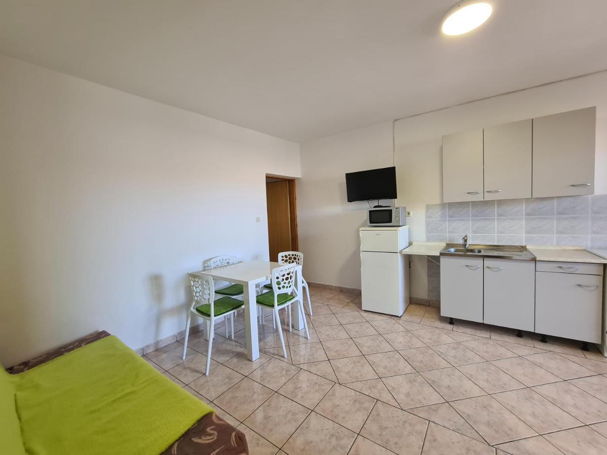 Apartments Barbati Kustici Exterior photo
