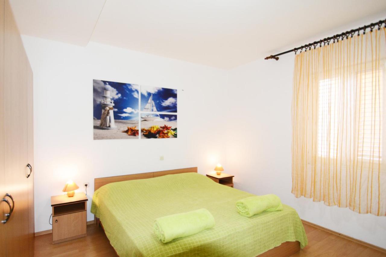 Apartments Barbati Kustici Exterior photo