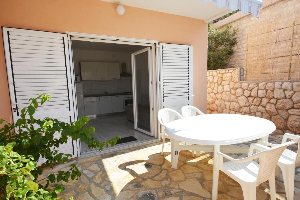 Apartments Barbati Kustici Exterior photo