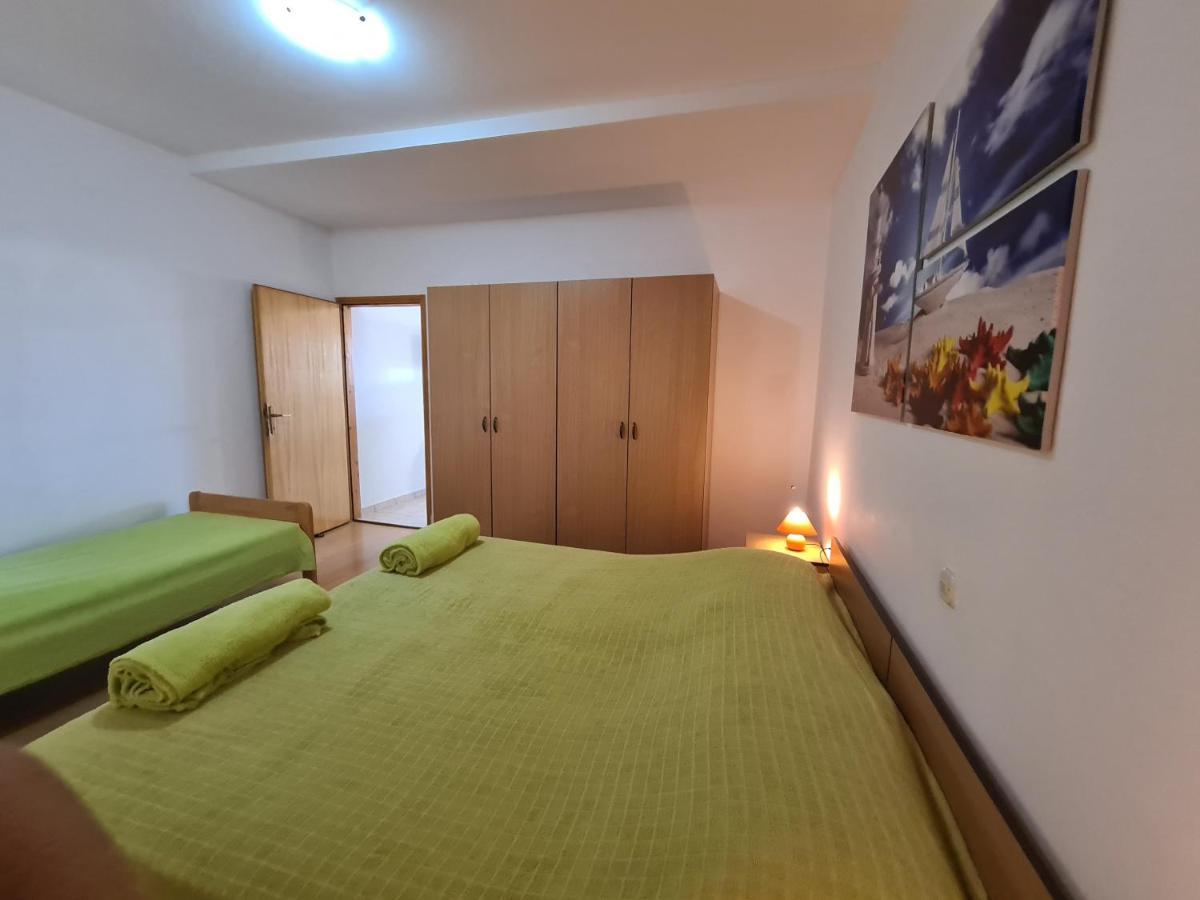 Apartments Barbati Kustici Exterior photo