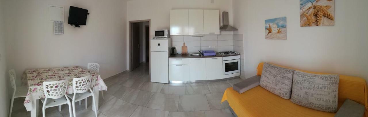 Apartments Barbati Kustici Exterior photo