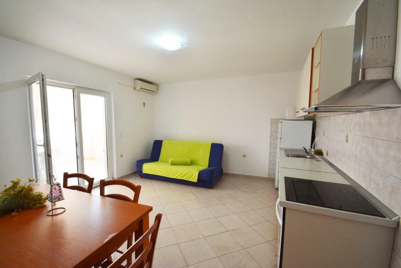 Apartments Barbati Kustici Exterior photo