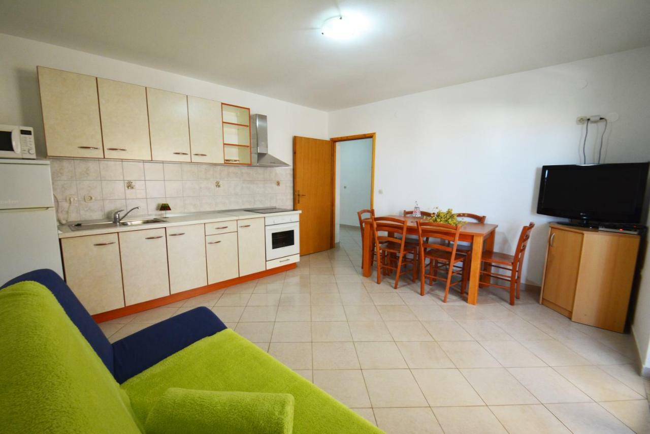 Apartments Barbati Kustici Exterior photo