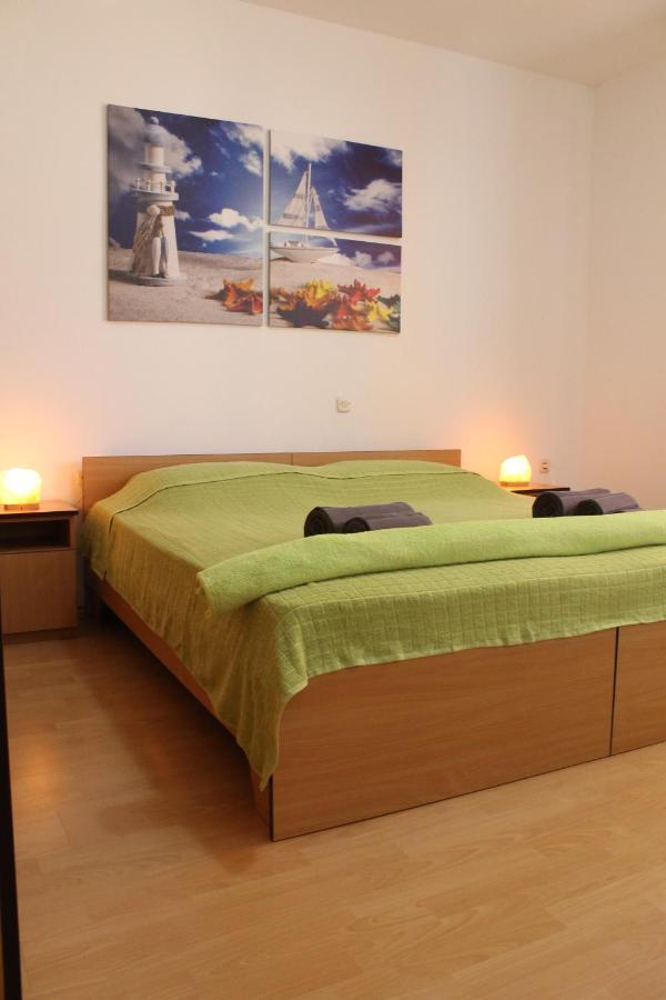 Apartments Barbati Kustici Exterior photo